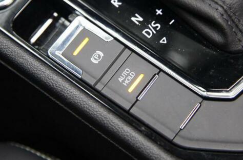 車上這3個(gè)鍵千萬別亂按，輕則事故，重則傷亡！